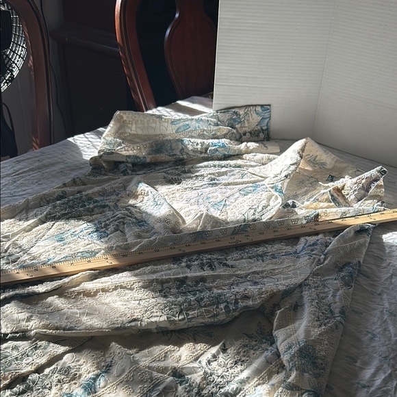 Adiva Cream and Blue Floral Button Down Shirt - Picture 5 of 8